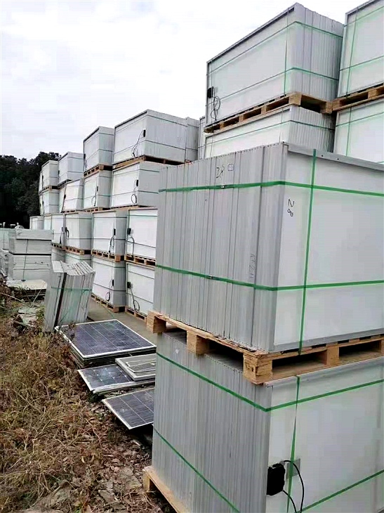 泰州回收二手拆卸太阳能板